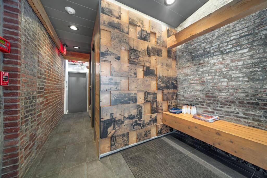 Simple Furnished Studio In The Heart Of Boston Exterior foto