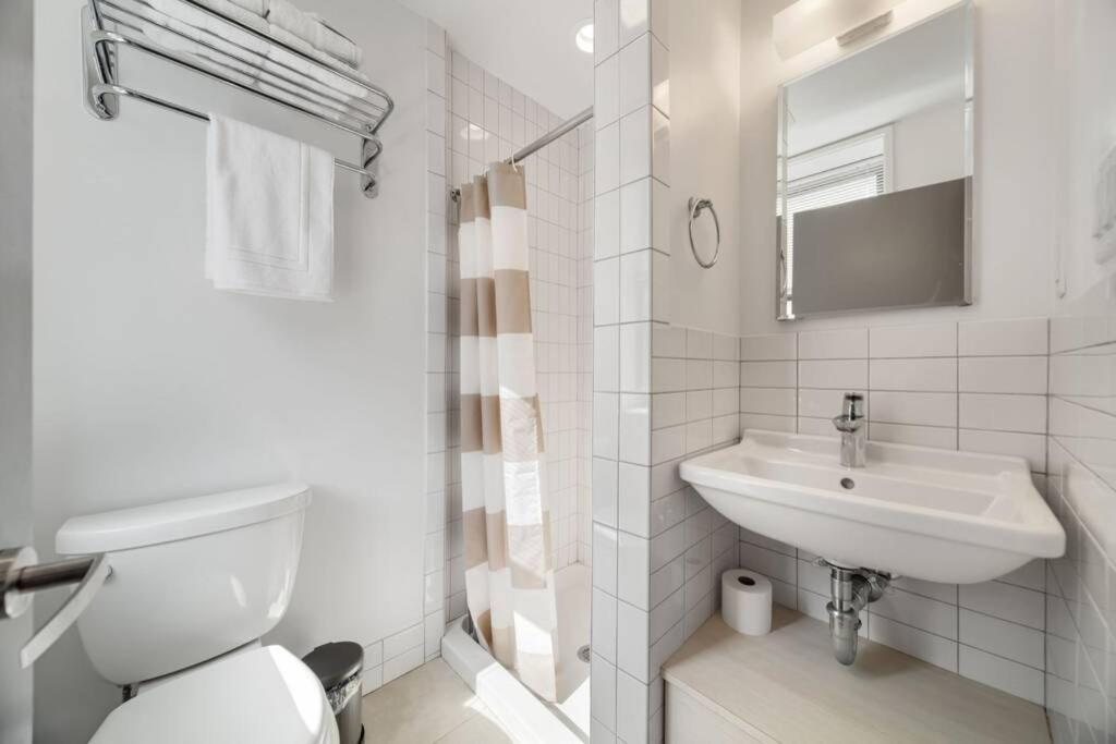 Simple Furnished Studio In The Heart Of Boston Exterior foto